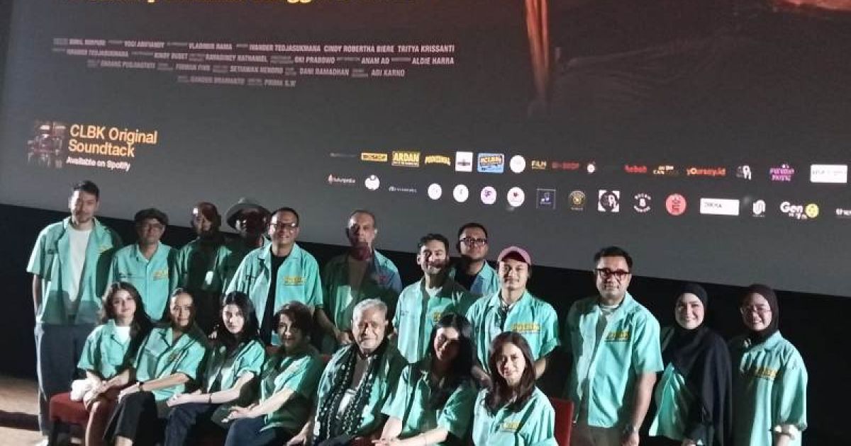 CLBK beda dari film romantis lainnya karena berfokus pada percintaan pasangan lansia yang diperankan Widyawati dan Slamet Rahardjo sebagai inti cerita. foto: Edi Triyono