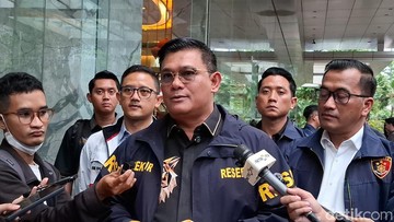 Satgas Pungli Impor Polri Selamatkan Penerimaan Negara Hampir Rp1 Triliun dalam Dua Bulan Kinerja