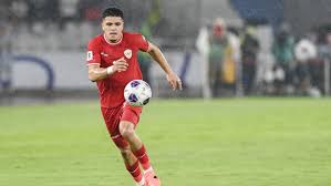 Ragnar Oratmangoen resmi bergabung dengan Persib Bandung. (ANTARA FOTO/Dhemas Reviyanto)