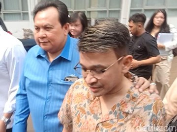 Ruben Onsu Buka Peluang Cabut Gugatan Hak Asuh Anak. (Foto: Muhammad Ahsan Nurrijal/detikcom)