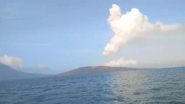 Waspada! Status Gunung Anak Krakatau Naik ke Level III, Zona Bahaya Meluas di Selat Sunda