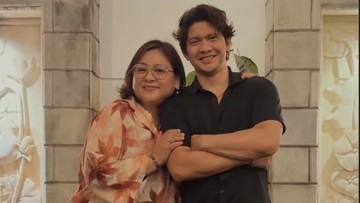 Audy umumkan hamil anak ketiga pada usia 43 tahun. Foto: Instagram @audyitem