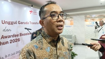 Mendiktisaintek pada Orientasi Program SMA Unggul Garuda Transformasi dan Pembekalan Batch 1 Awardee Beasiswa Garuda Tahun 2026 di Grha Diktisaintek, Jakarta, Kamis (9/7/2026). Foto: Trisna Wulandari/detikcom
