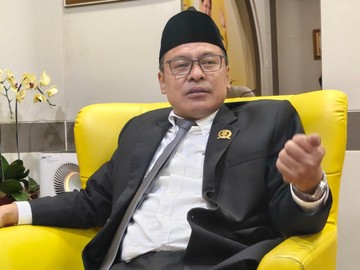 Camat dan Lurah Surabaya Ditantang Tiru Gaya Pelayanan Responsif Wali Kota Eri Cahyadi