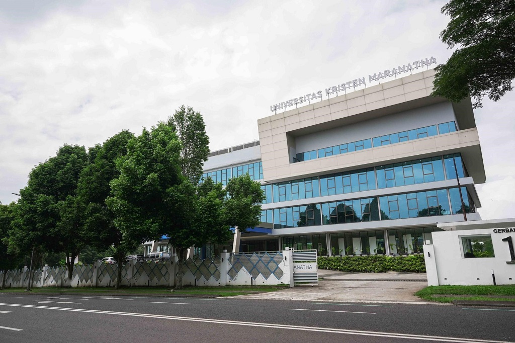 UK Maranatha. DOK UK Maranatha