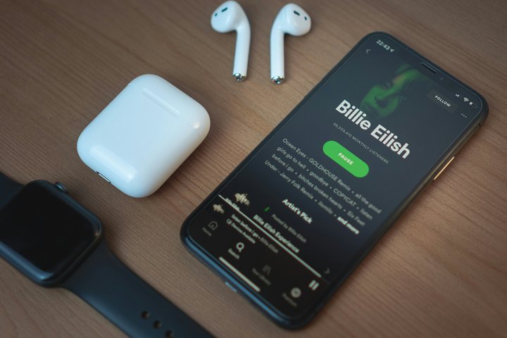 Ilustrasi: Spotify Ungkap Chatbot AI 'Talk to Spotify': Revolusi Interaksi Pengguna Lewat Suara dan Teks