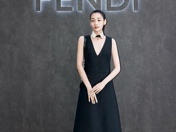Ilustrasi: Transformasi Kim Min Ha dan Go Hyun Jung: Sorotan Penampilan Terbaru di Acara Fendi Pasca Penurunan Berat Badan