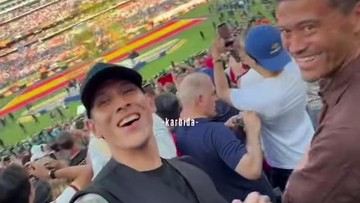 Ganindra Bimo menjadi salah satu yang bekesempatan menonton langsung final Piala Dunia 2026. Dia membagikan keseruannya nonton langsung dalam unggahan akun Instagram pribadinya. Foto: Instagram @ganindrabimo