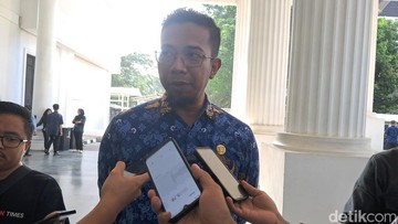 Jalan Banten Rusak di Bawah Setahun: Pertanyakan Kualitas Program Bang Andra