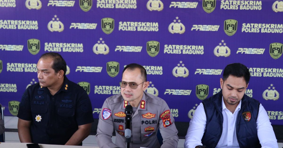 Foto Kapolres Badung AKBP Joseph Edward Purba, S.H., S.I.K., M.H. dalam konferensi pers di Bali 20 Juli 2026 (infotren)