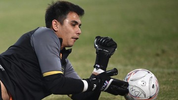 Persija Jakarta Amankan Kiper Timnas, Nadeo Argawinata Gabung dengan Kontrak Jangka Panjang