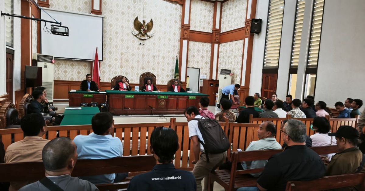 Foto Suasan Sidang Pertama Kasus Gugatan Perdata kepada 4 Media Bali sebesar 25 Miliar, di Pengadilan Negeri Denpasar, 22 Juli 2026 (Infotren)