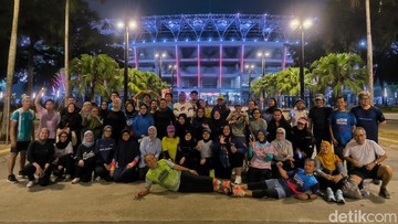 Slow Jogging Indonesia (SJI) berlatih di Stadion Gelora Bung Karno Jakarta (Foto: Devandra Abi Prasetyo/detikHealth)
