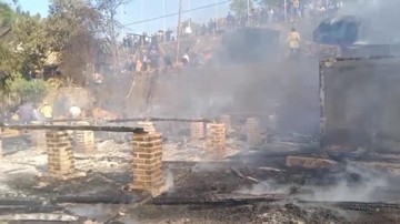 Kepulan Asap Kelabu Selimuti Kampung Adat Kasepuhan Ciptamulya, 70 Rumah Ludes Dilalap Api