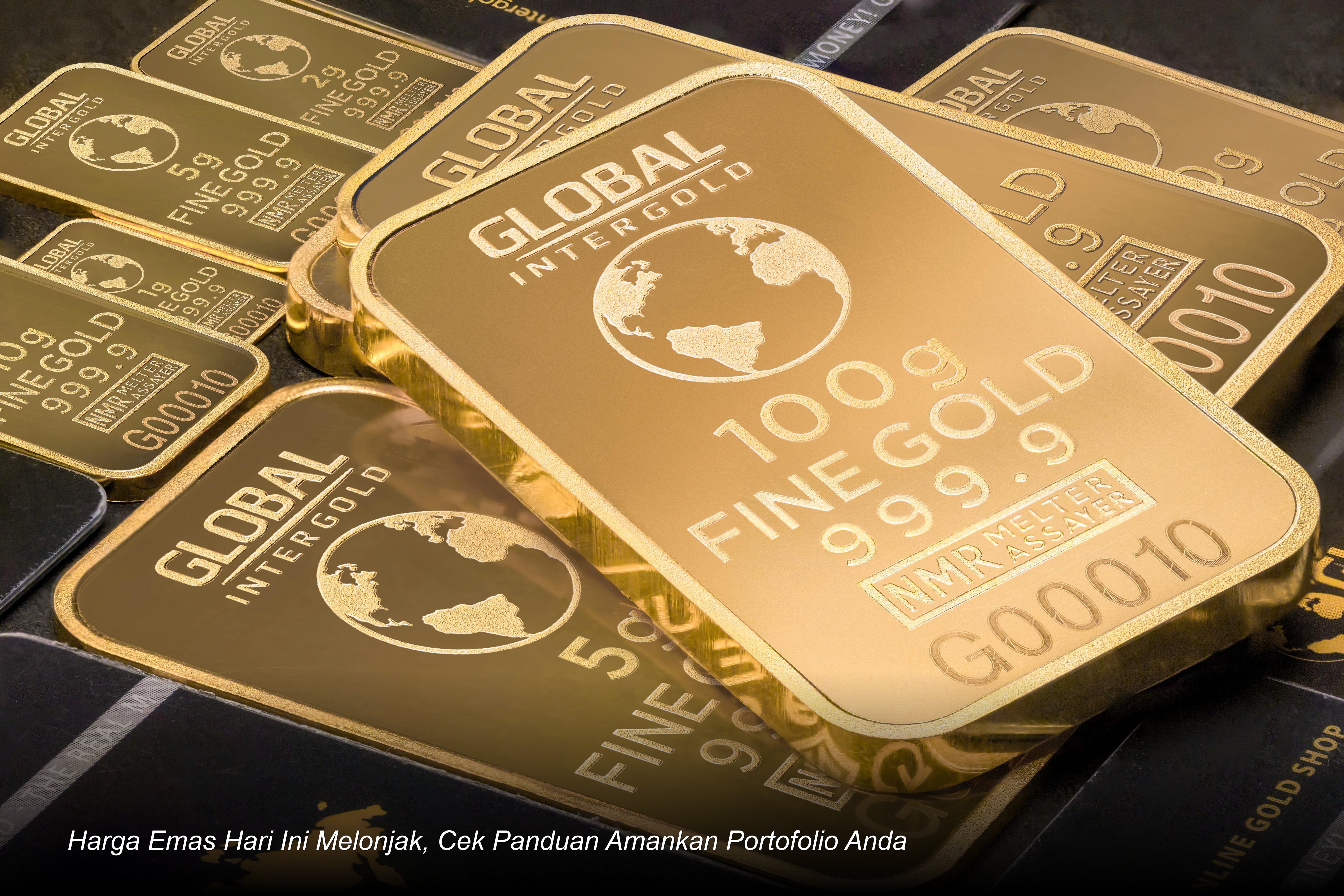 Emas batangan berkilau dengan latar belakang grafik harga yang menunjukkan tren kenaikan stabil.