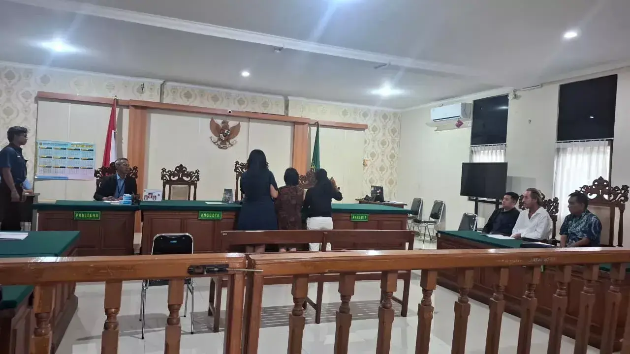 Empat Bulan Menggantung, Kasus WNA Selandia Baru Ditahan tapi Dinyatakan Bersalah: Vonis Tipiring Andrew McLean di Pengadilan Denpasar
