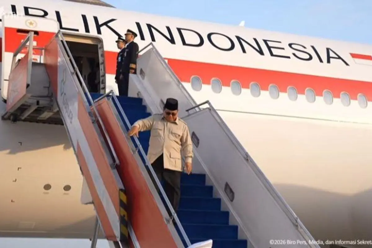 Prabowo Pulang Kampung Bawa Durian Runtuh Rp 90 Triliun! Inggris Terpana, Ribuan Kapal Siap Berlayar!