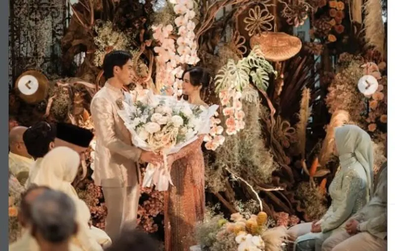 El Rumi Melamar Syifa Hadju dengan Konsep Intimate dan Bernuansa Alam, Bakal Menikah di Tahun Ini?
