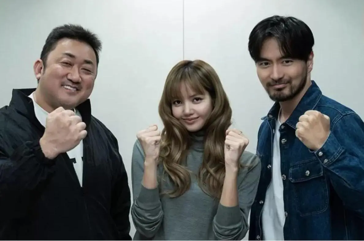 Lisa BLACKPINK Diam-diam Syuting Film Netflix di Citatah Bandung, Bareng Aktor Papan Atas Korea!