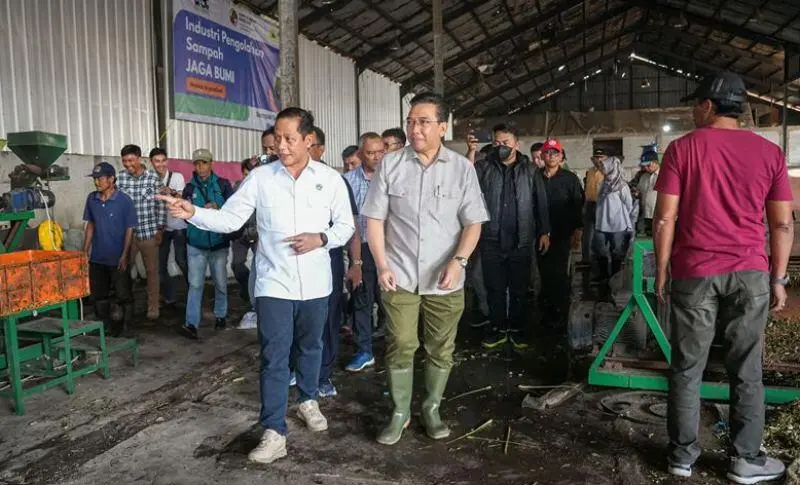 Menteri LH Instruksikan Penyelesaian Darurat Sampah Bandung Jangan Sampai Racuni Udara Masyarakat