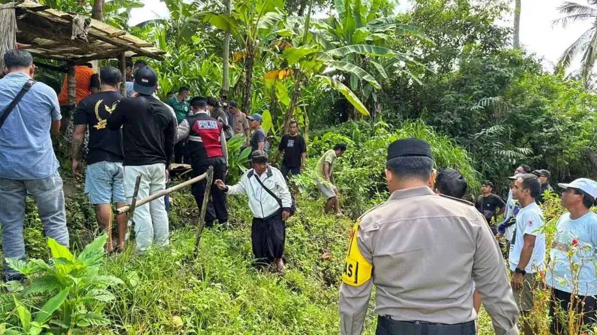 Pamitan Beli Rokok Berujung Duka: Ayah Temukan Anak Tergantung di Kebun Alpukat Badung Bali