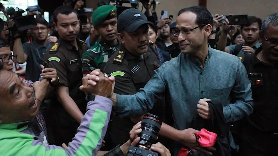 Drama Chromebook: Nadiem Makarim vs Jaksa! Siapa yang Bohong?