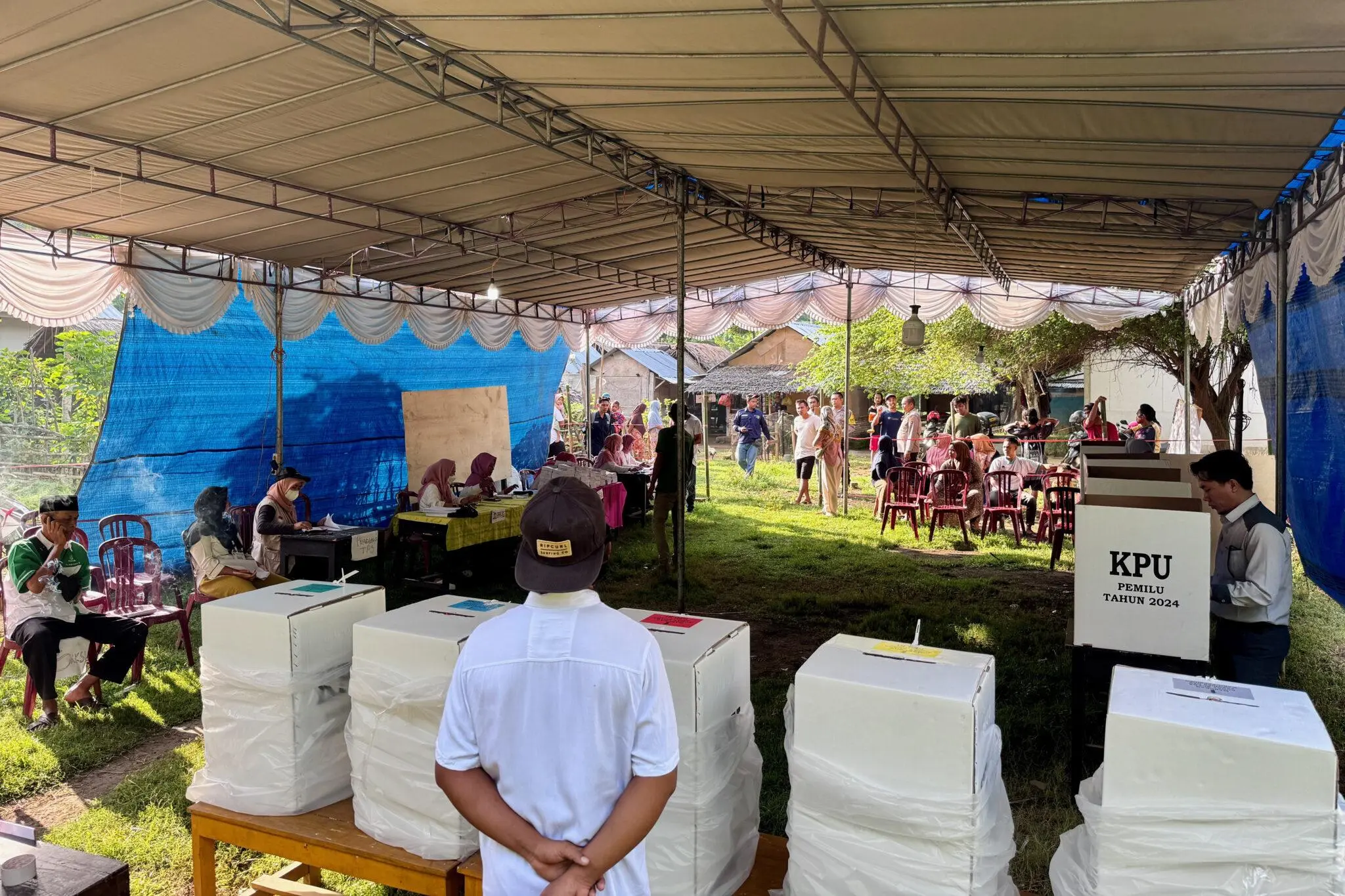 Politik Tingkat Dewa: Presiden Bakal Tunjuk Langsung Kepala Daerah, DPR Buka Opsi Pilkada 'Hibrida' Bikin Geger!