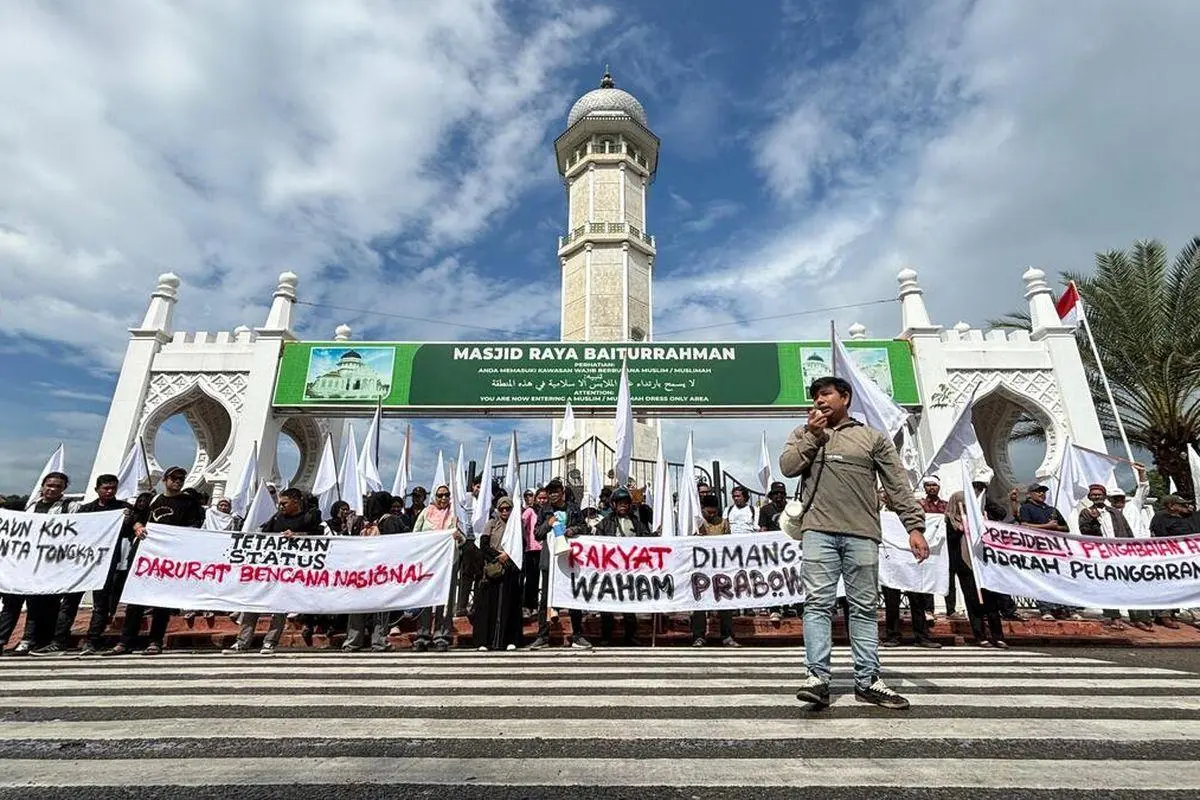 Aceh Bergejolak: Bendera GAM Berkibar, Demo Ricuh, TNI Turun Tangan!