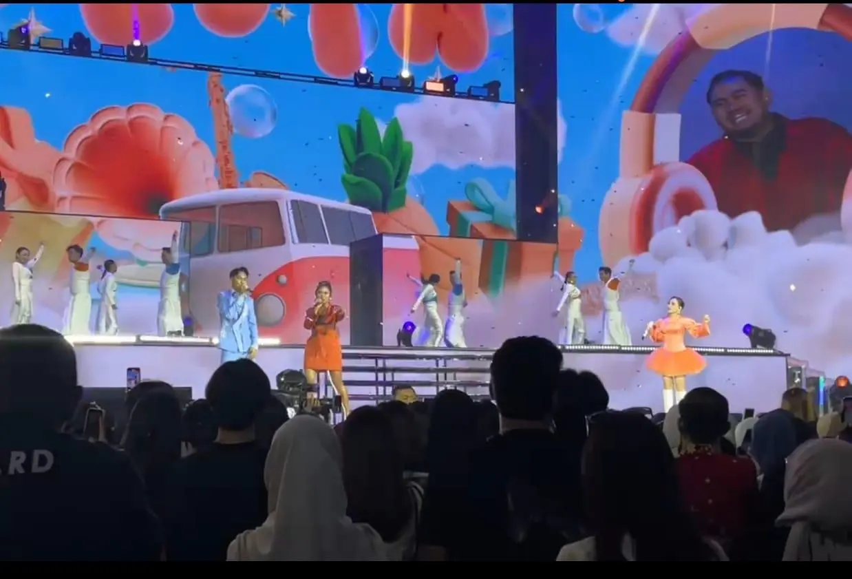 Duet Lintas Genre: Afgan dan King Nassar Pukau Panggung TRANSMEDIA