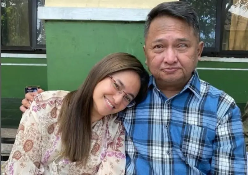 Ayahanda Meninggal Dunia, Marshanda Bagikan Momen Kebersamaan dengan Sang Ayah