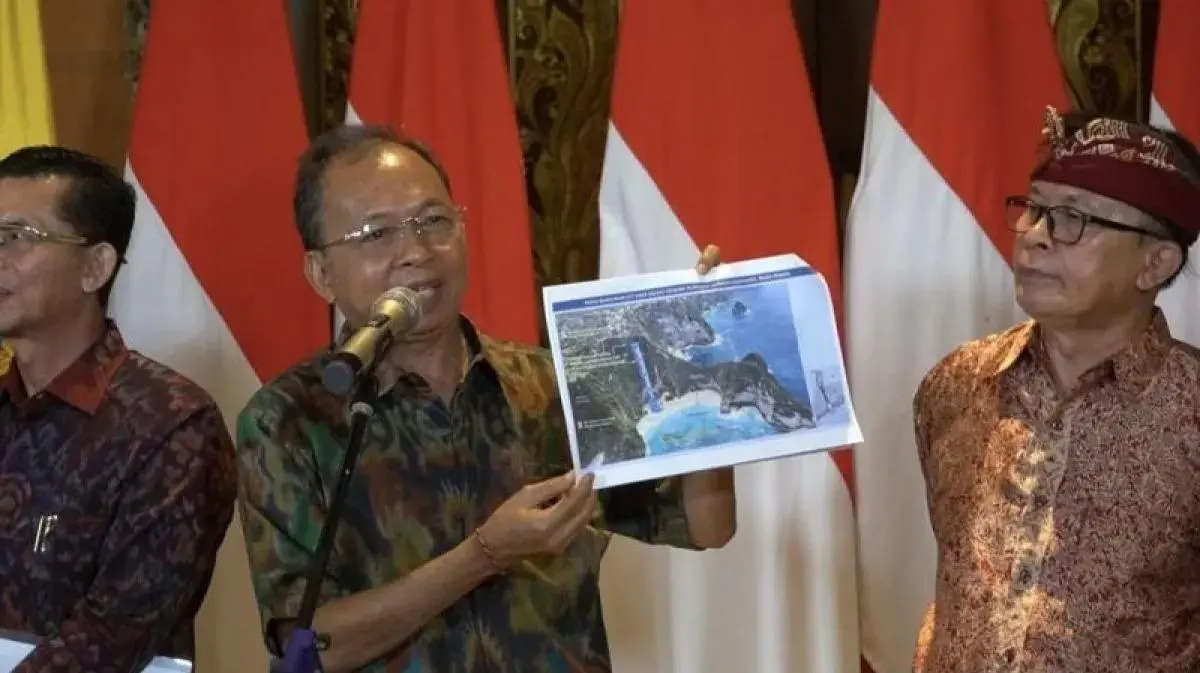 Di Balik Keindahan Pantai Tebing Kelingking: Mengapa Proyek Rp 200 M Harus Hentikan Napasnya?