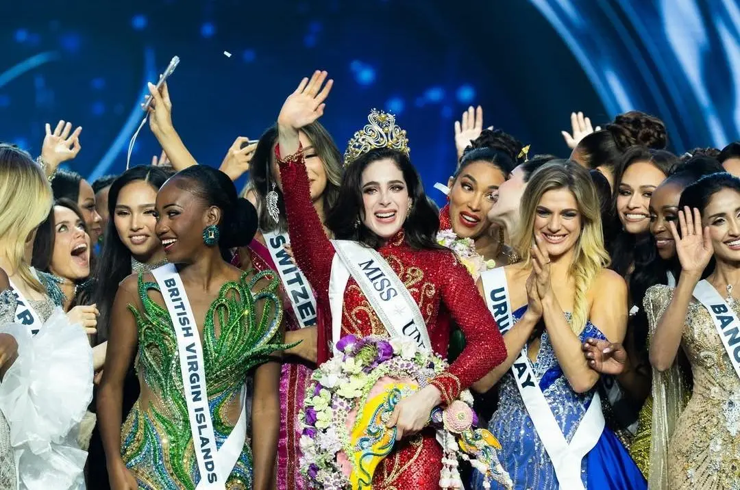 Kontroversi Miss Meksiko, Fatima Bosch Berakhir dengan Mahkota Miss Universe 2025!