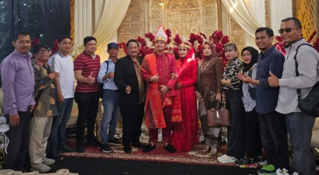 Tim Redaksi MSN & DPC Sopo ATRestorasi Bersatu Kota Medan, Menghadiri Acara Pernikahan Alfin Pasaribu dan Lisa