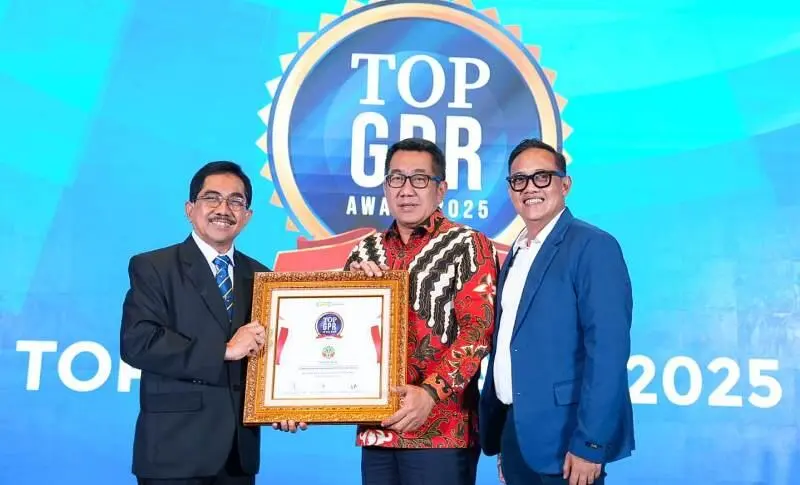 Kemenhut dan Menteri Kehutanan Raja Juli Antoni Raih Penghargaan TOP GPR Award 2025