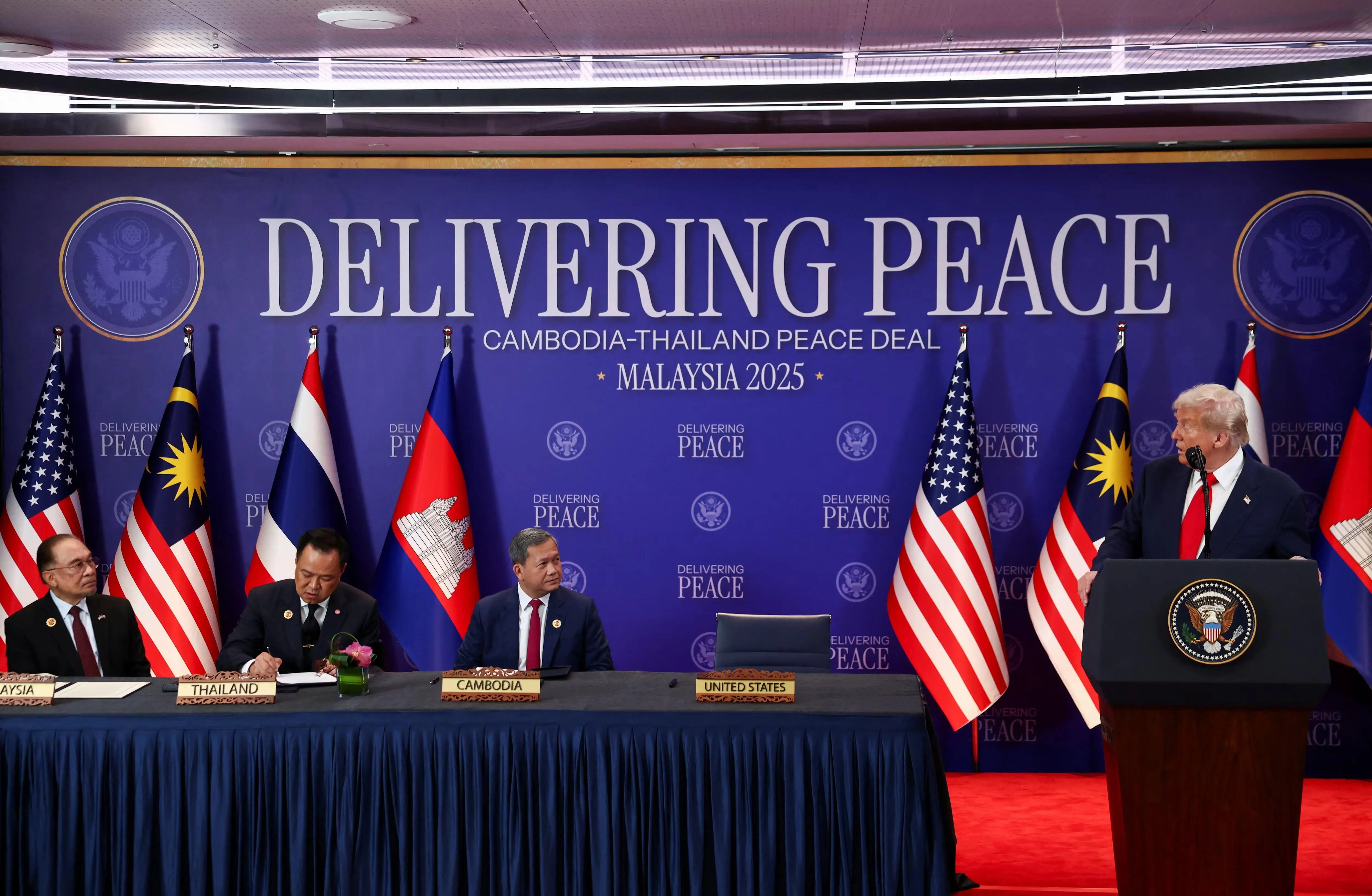 Gencatan Senjata Bersejarah di ASEAN, Trump Ambil Panggung Utama di Kuala Lumpur