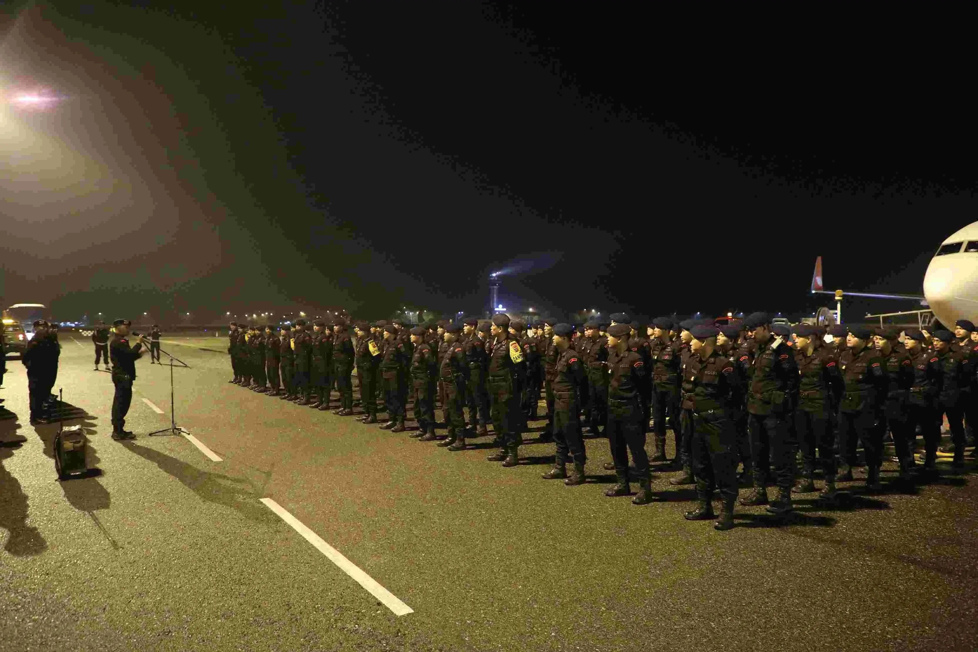 Brimob Polda Sumut Siap Berangkat! Dansat Brimob Pimpin Pengecekan Kesiapan dan Doa Bersama Personel BKO PMJ