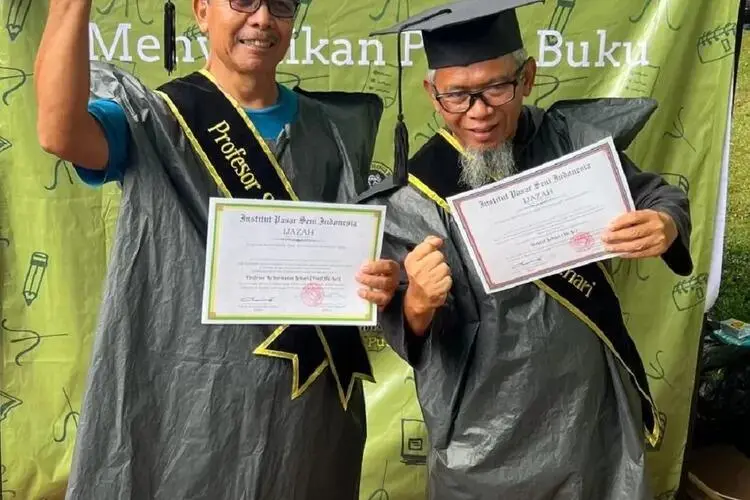2 Profesor FSRD ITB Ini Jual Ijazah Instan di Kampus Ganesha? Ini Satir Akademik yang Serius Tampar Dunia Pendidikan