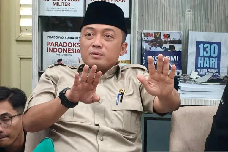 Dana Daerah Dipangkas: Resah di Ujung Negeri, Istana Turun Tangan!
