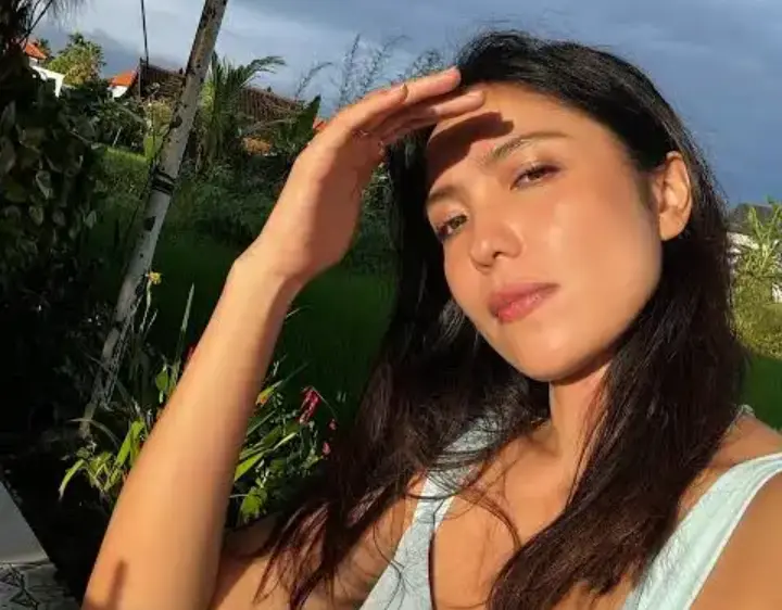 Mengenal Imelda Therinne: Agama Sang Aktris Film Jembatan Shiratal Mustaqim