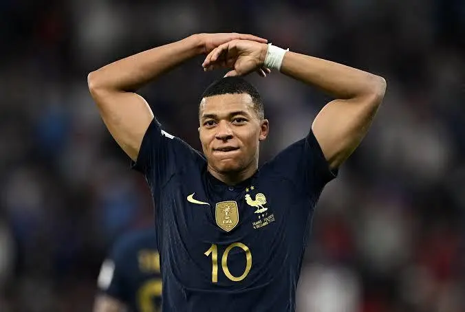 Dominasi Mutlak di Paris, Prancis Bantai Azerbaijan, Kylian Mbappe Tampil Gemilang