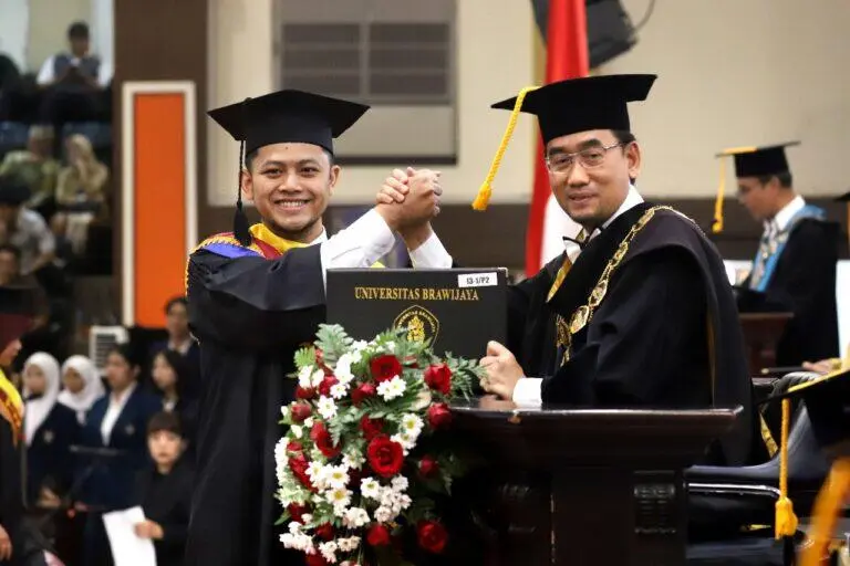 Jejak Ilmuwan Muda: IPK Sempurna, 53 Publikasi, dan Mimpi ke Nature, Inilah Kisah Inspiratif Doktor Hermawan Widyananda