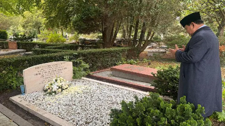 Humanis Politik: Sisi Pribadi Presiden: Ziarah Prabowo di Tengah Diplomasi Belanda