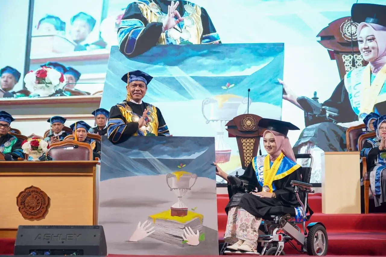 Melukis Asa di Atas Kursi Roda: Inilah Kisah Inspiratif Eprisa Nova Rahmawati