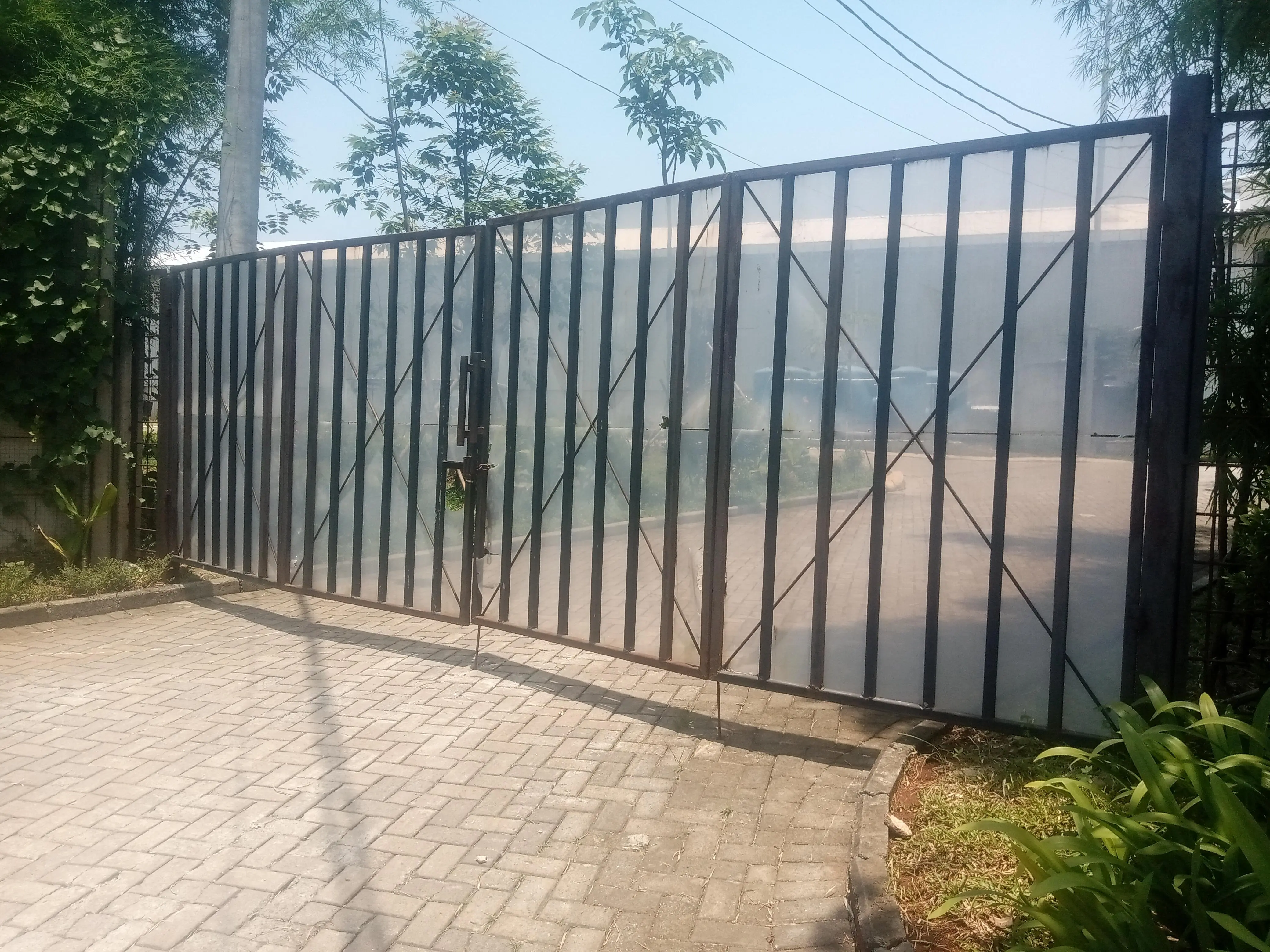 Warga Protes, Bau MRF Bintaro Ganggu Lingkungan tapi Pemkot Tangsel Belum Bertindak