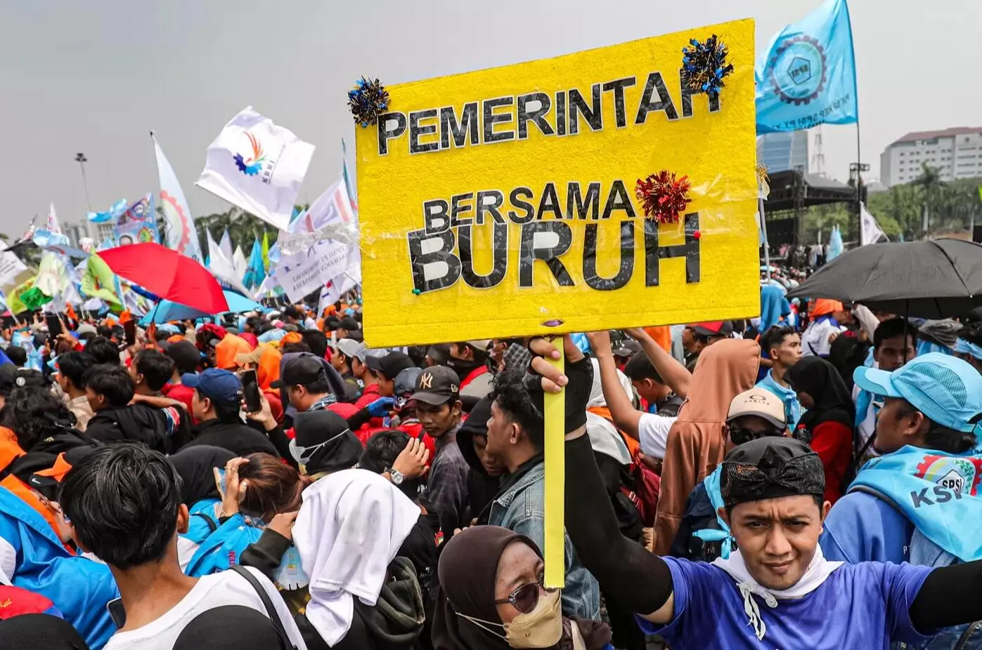 BSU 2025: Nafas Baru di Tengah Deru Mesin Pekerja? Simak Link Resmi Cara Cek Penerima di Sini!