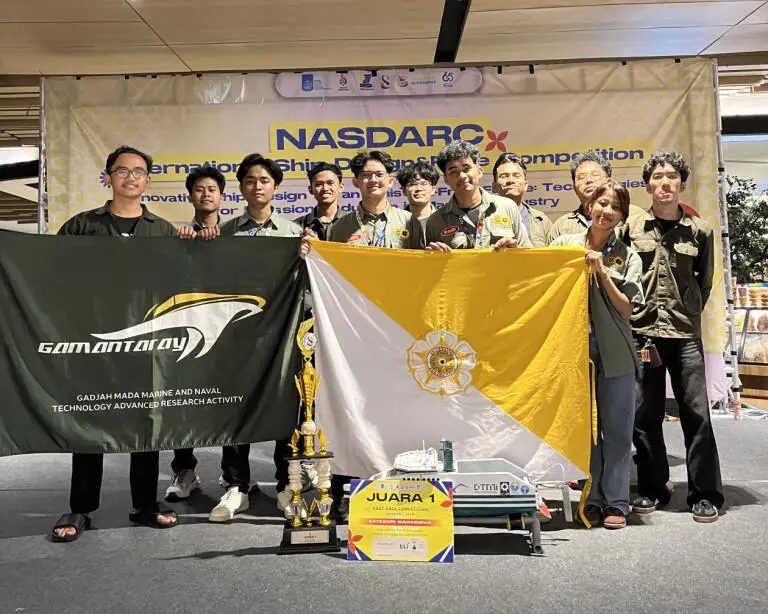 Dari Kampus Gadjah Mada Menuju Juara: Kisah Inspiratif Inovasi Robot Kapal di SAMPAN ITS Surabaya