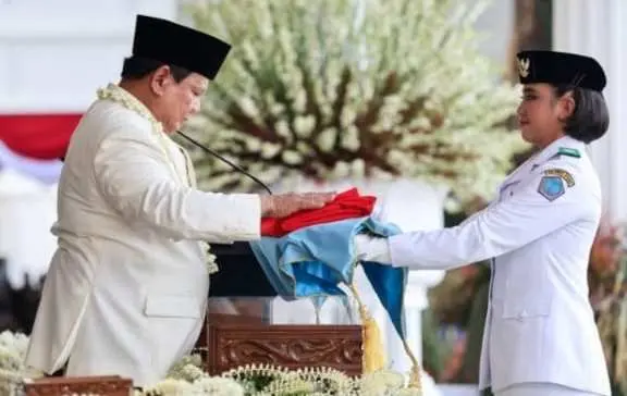 Sosok Bianca Alesia, Putri Manado yang Membawa Baki Sang Saka Merah Putih di Istana Merdeka