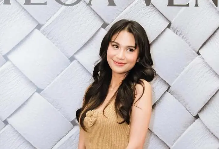 Azizah Salsha Unggah Chat Bareng sang Ibu di Tengah Kisruh Rumah Tangga dengan Arhan: 'Kakak Minta Maaf'