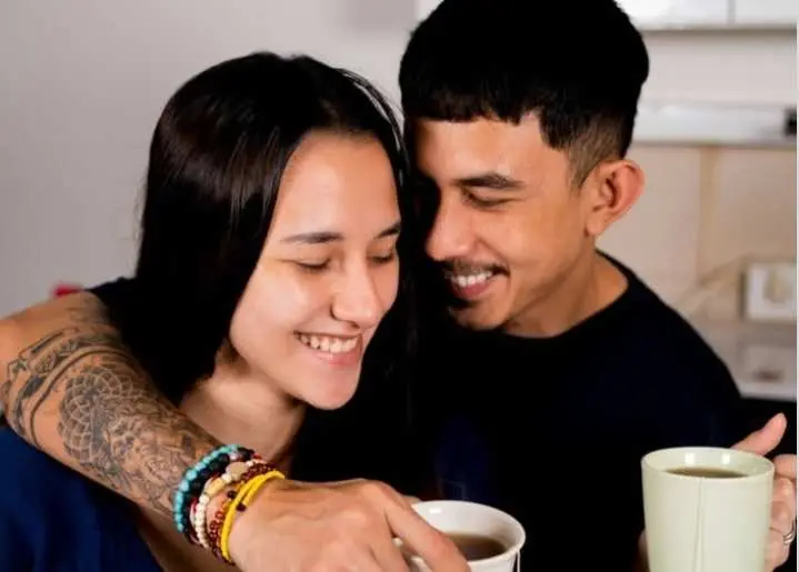 Dahlia Poland Resmi Gugat Cerai Fandy Christian: Kasus Perselingkuhan Kembali Diperbincangkan!