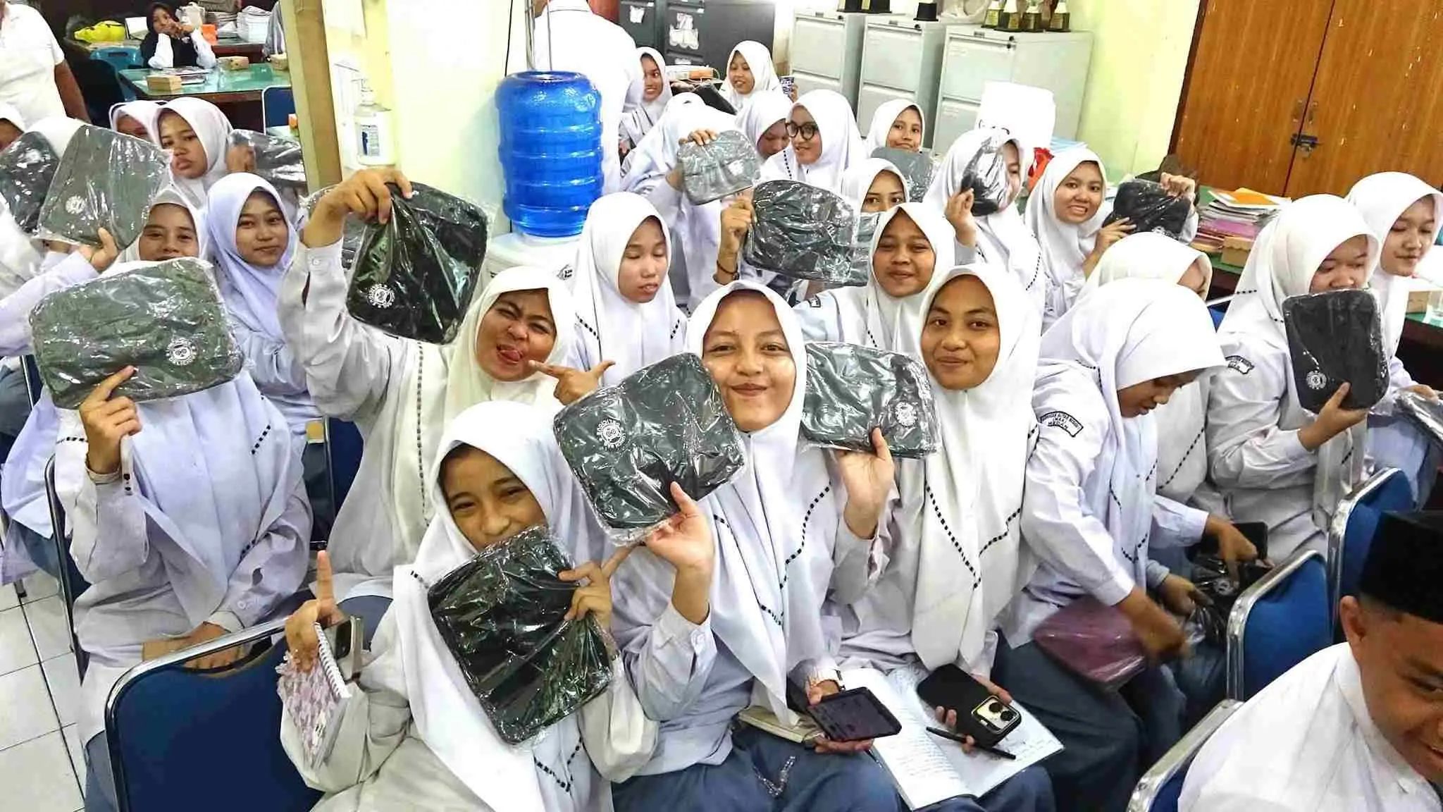 Kejati Sumut Ajak Pelajar MAN 1 Medan Jauhi Narkoba dan Ajarkan Etika Hukum dalam Media Sosial